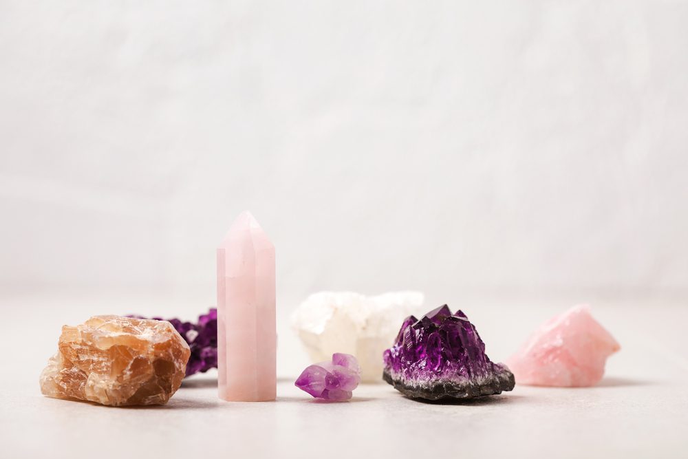 Crystals for sleep and anxiety relief – healing stones like amethyst, rose quartz, and labradorite to enhance restful sleep and calm; perfect for spiritual gifts, gemstone jewelry, and worry stones to reduce stress and support mental health